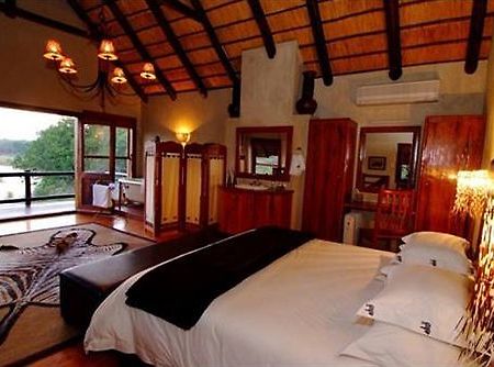 Indlovu River Lodge Karongwe Game Reserve Bagian luar foto