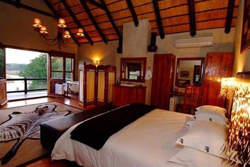Indlovu River Lodge Karongwe Game Reserve Bagian luar foto