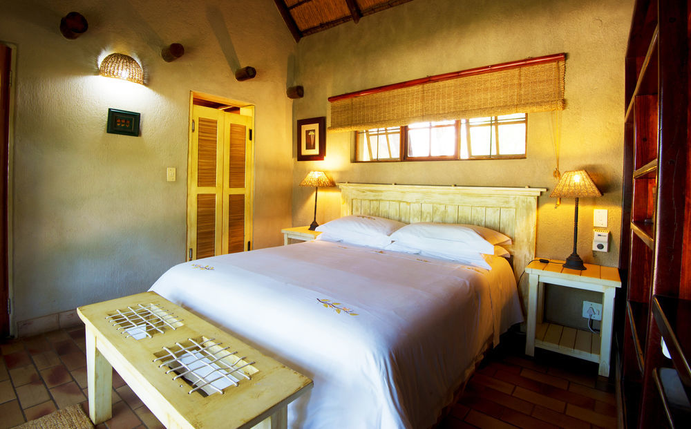 Indlovu River Lodge Karongwe Game Reserve Bagian luar foto